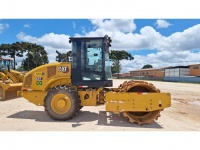 cat-73300130-10239853