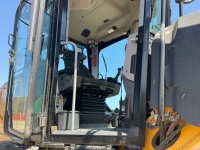 cat-b5400740-10236700